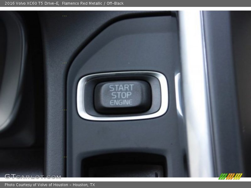 Flamenco Red Metallic / Off-Black 2016 Volvo XC60 T5 Drive-E