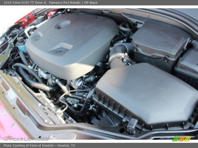 Flamenco Red Metallic / Off-Black 2016 Volvo XC60 T5 Drive-E