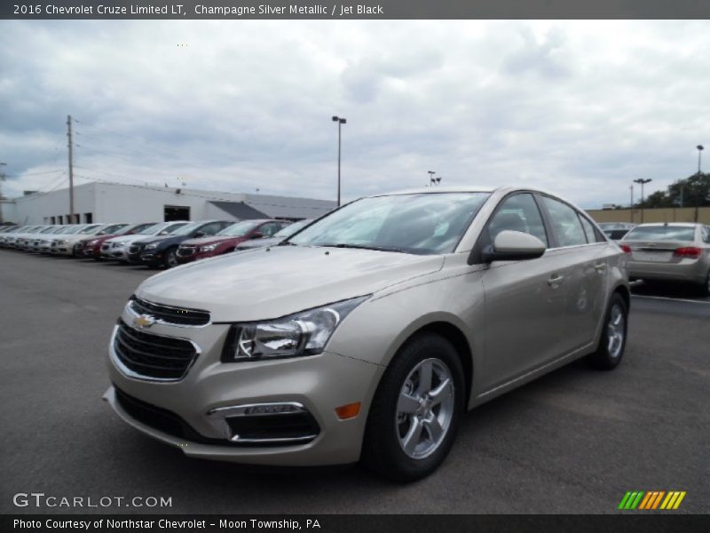 Champagne Silver Metallic / Jet Black 2016 Chevrolet Cruze Limited LT