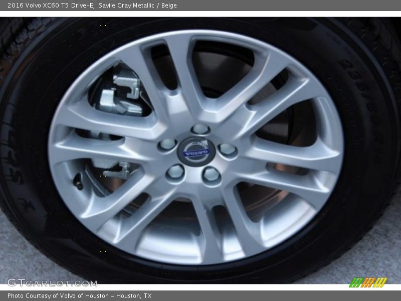 Savile Gray Metallic / Beige 2016 Volvo XC60 T5 Drive-E
