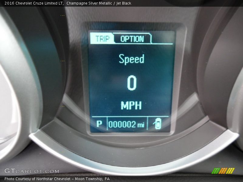 Champagne Silver Metallic / Jet Black 2016 Chevrolet Cruze Limited LT