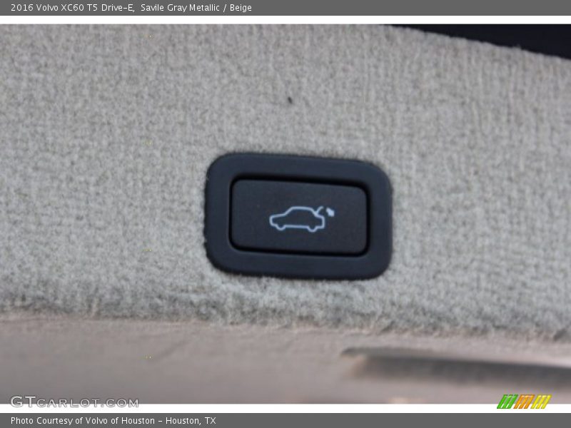 Savile Gray Metallic / Beige 2016 Volvo XC60 T5 Drive-E