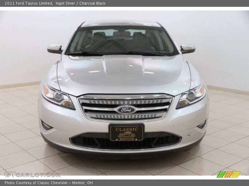Ingot Silver / Charcoal Black 2011 Ford Taurus Limited