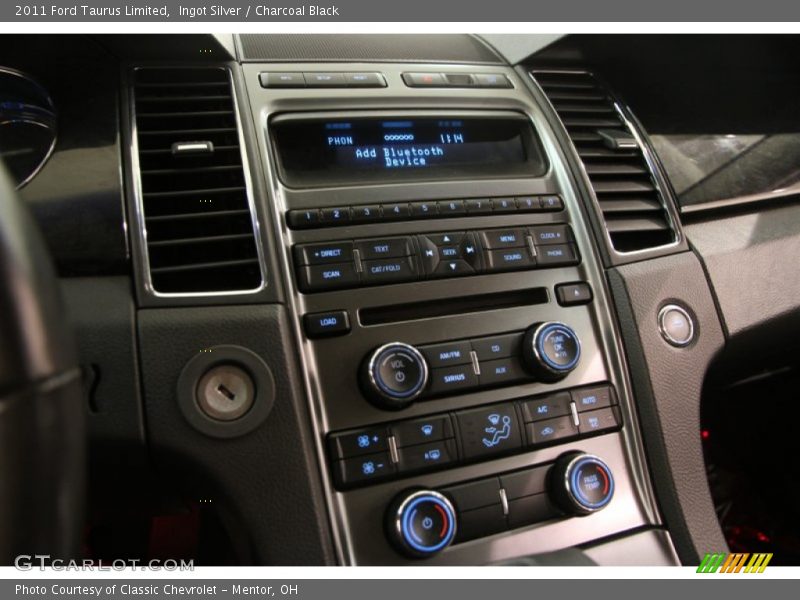 Ingot Silver / Charcoal Black 2011 Ford Taurus Limited