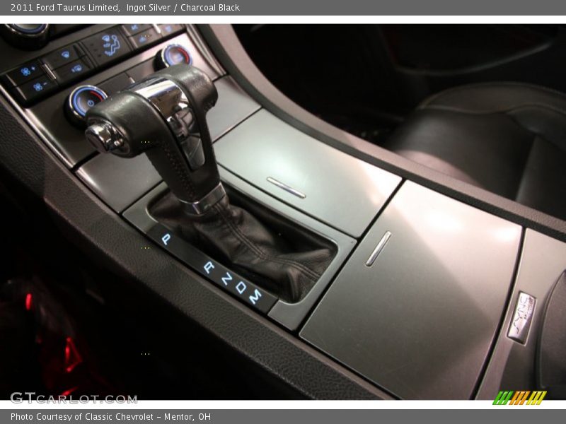 Ingot Silver / Charcoal Black 2011 Ford Taurus Limited