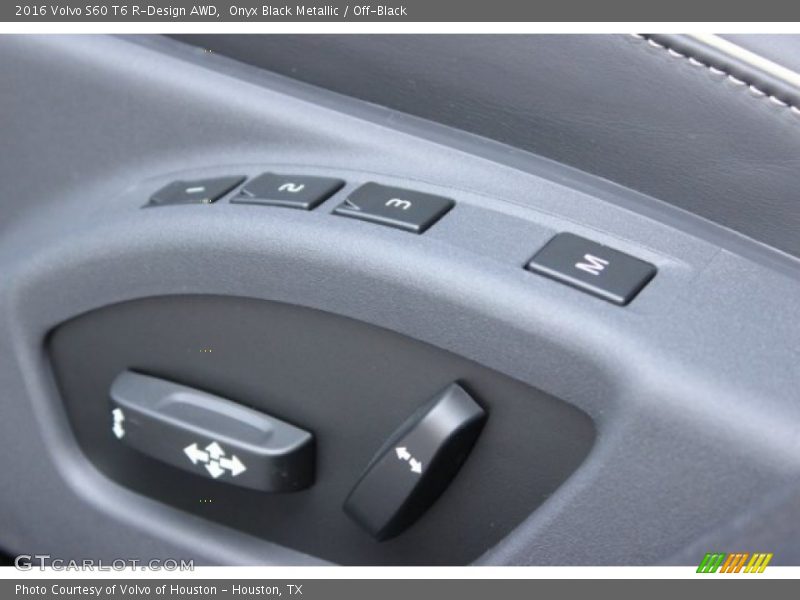 Controls of 2016 S60 T6 R-Design AWD