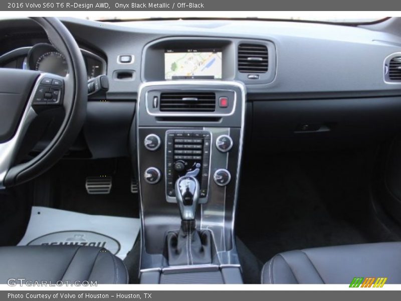 Dashboard of 2016 S60 T6 R-Design AWD