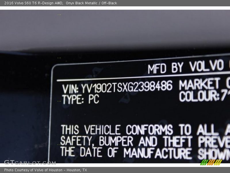 Onyx Black Metallic / Off-Black 2016 Volvo S60 T6 R-Design AWD