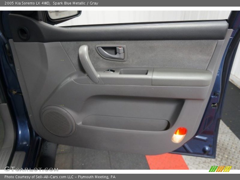 Spark Blue Metallic / Gray 2005 Kia Sorento LX 4WD