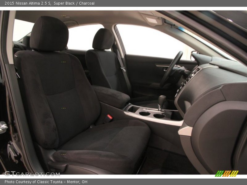 Super Black / Charcoal 2015 Nissan Altima 2.5 S