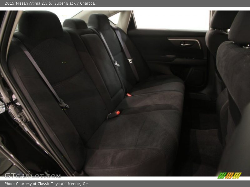 Super Black / Charcoal 2015 Nissan Altima 2.5 S