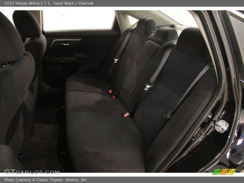 Super Black / Charcoal 2015 Nissan Altima 2.5 S