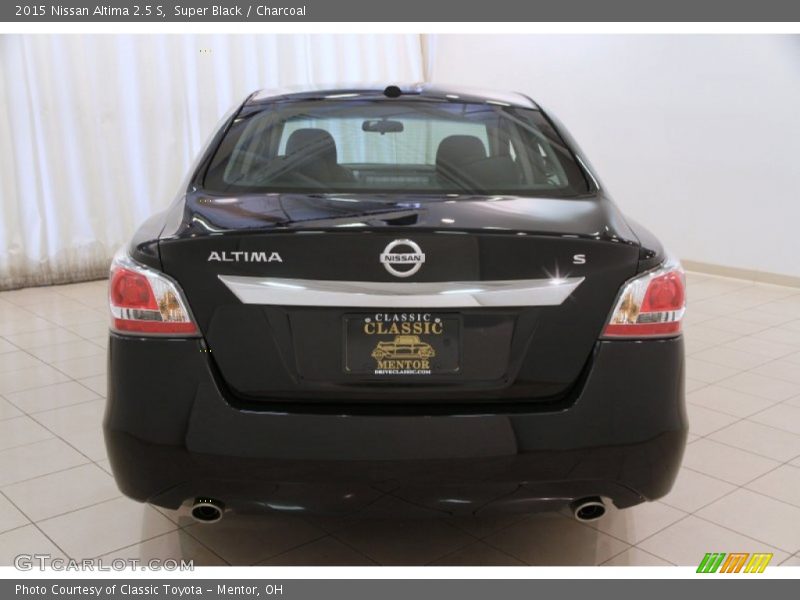Super Black / Charcoal 2015 Nissan Altima 2.5 S
