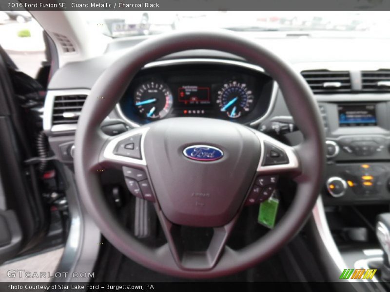 Guard Metallic / Charcoal Black 2016 Ford Fusion SE