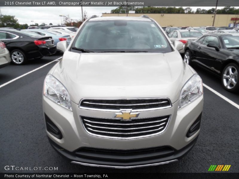 Champagne Silver Metallic / Jet Black/Brownstone 2016 Chevrolet Trax LT AWD