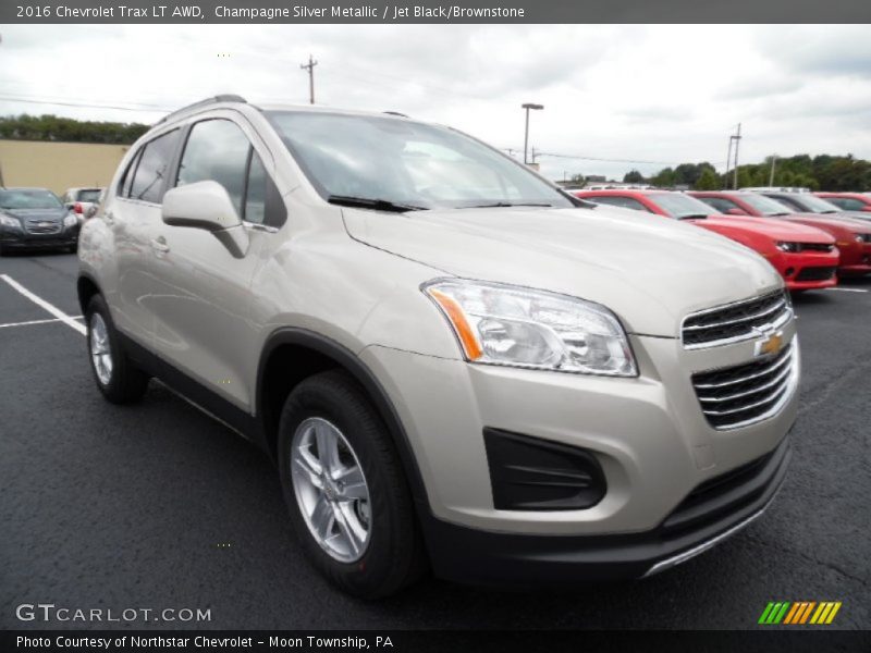 Front 3/4 View of 2016 Trax LT AWD