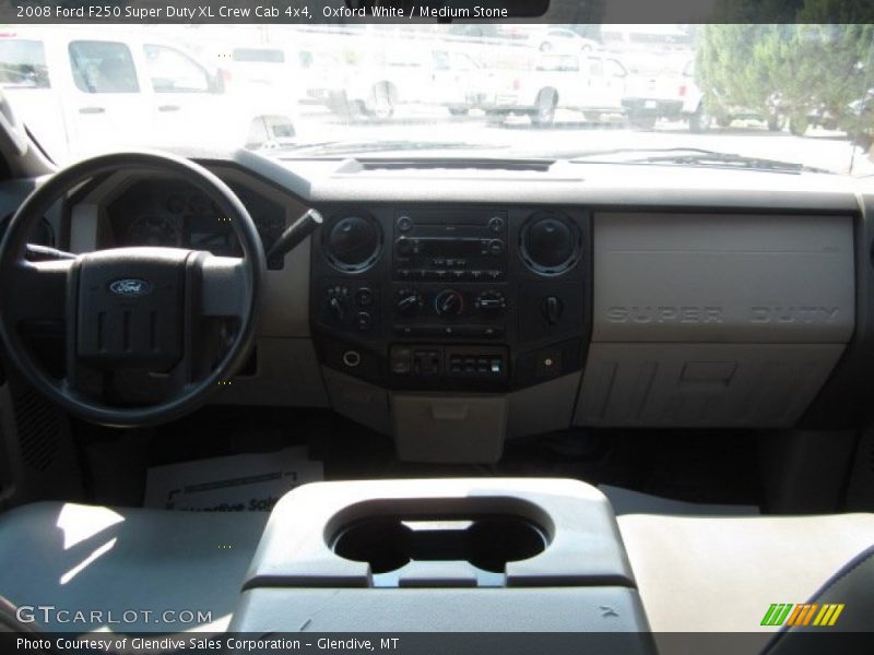 Oxford White / Medium Stone 2008 Ford F250 Super Duty XL Crew Cab 4x4