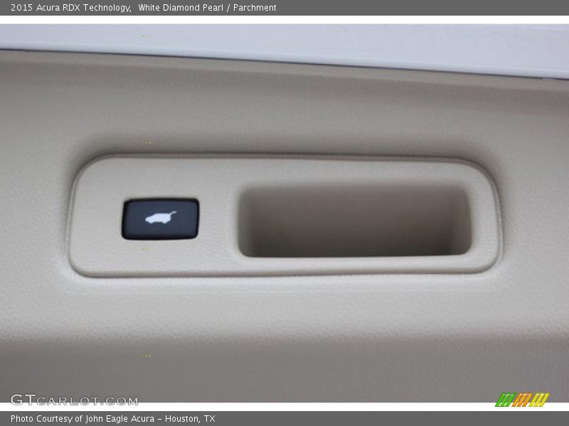 White Diamond Pearl / Parchment 2015 Acura RDX Technology