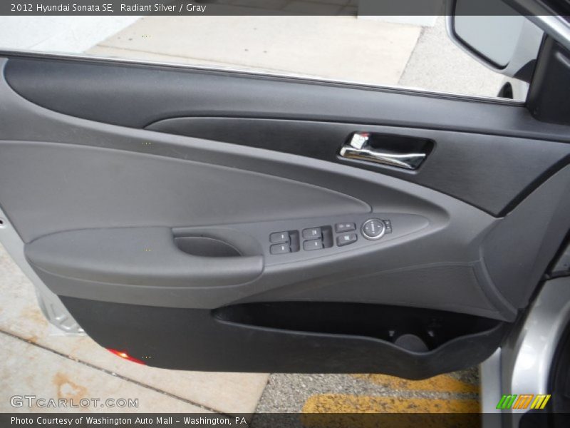 Radiant Silver / Gray 2012 Hyundai Sonata SE