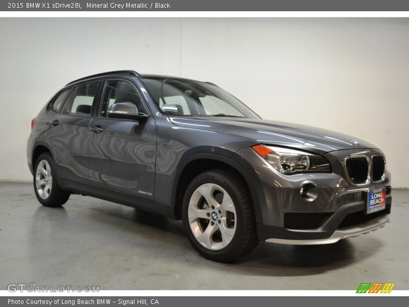 Mineral Grey Metallic / Black 2015 BMW X1 sDrive28i