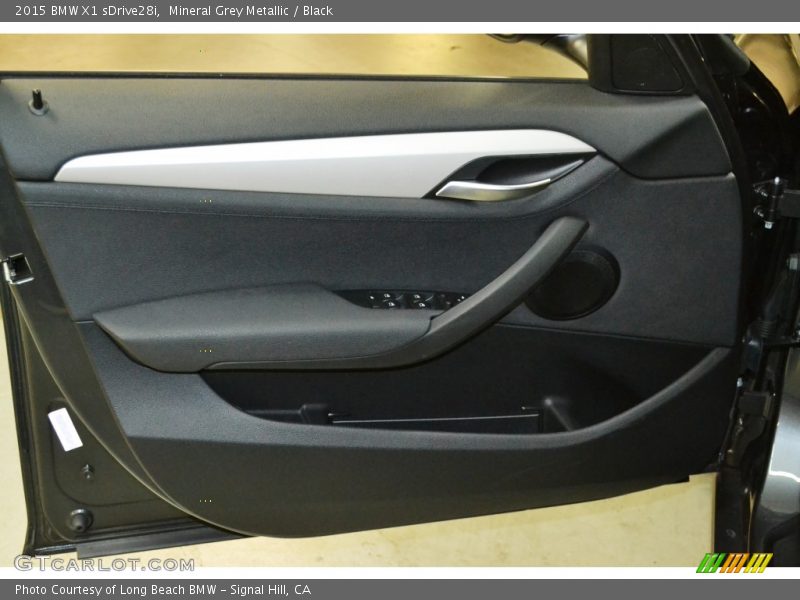 Mineral Grey Metallic / Black 2015 BMW X1 sDrive28i