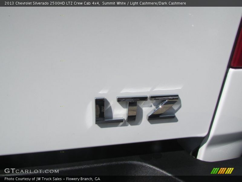 Summit White / Light Cashmere/Dark Cashmere 2013 Chevrolet Silverado 2500HD LTZ Crew Cab 4x4