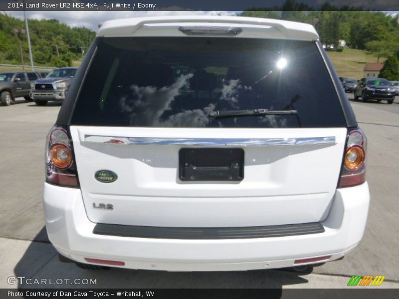 Fuji White / Ebony 2014 Land Rover LR2 HSE 4x4