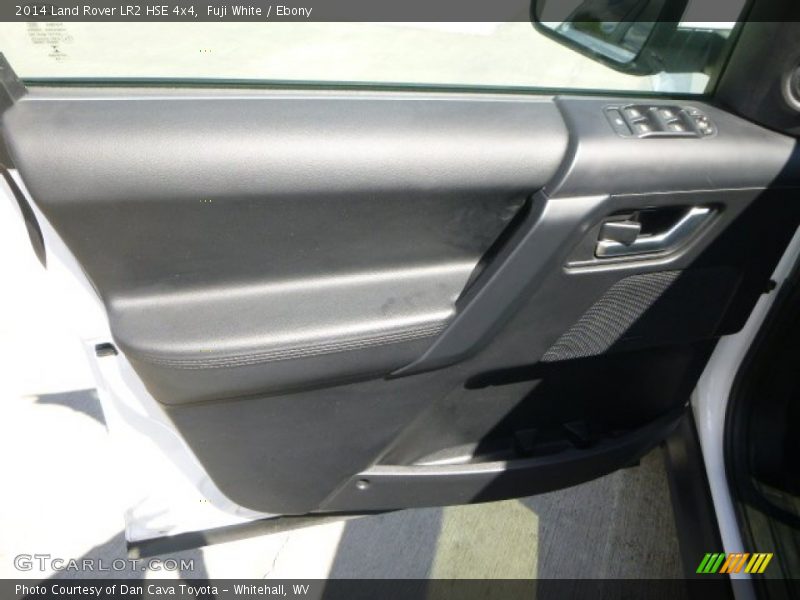 Fuji White / Ebony 2014 Land Rover LR2 HSE 4x4