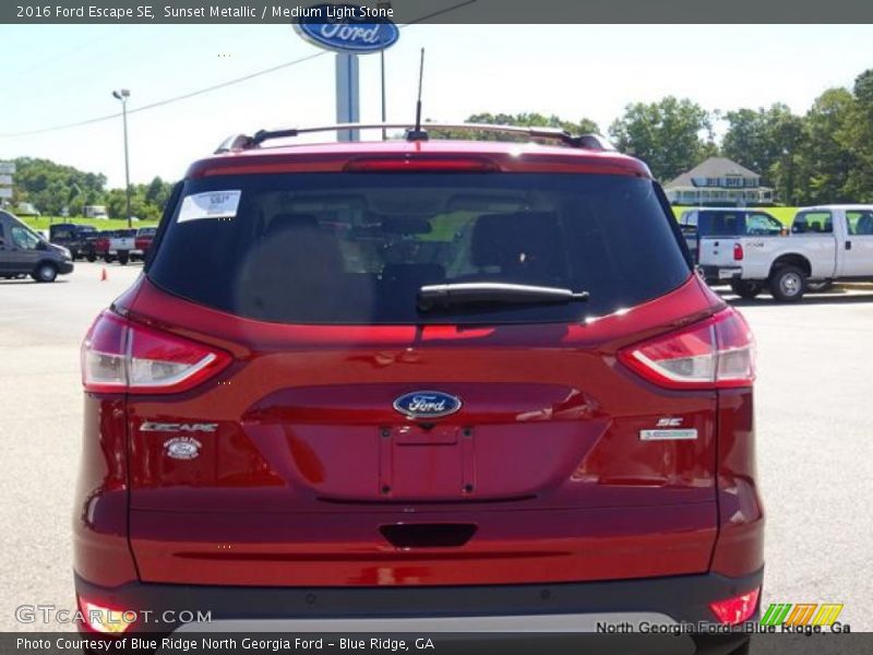 Sunset Metallic / Medium Light Stone 2016 Ford Escape SE