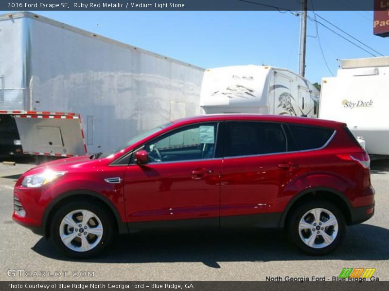 Ruby Red Metallic / Medium Light Stone 2016 Ford Escape SE