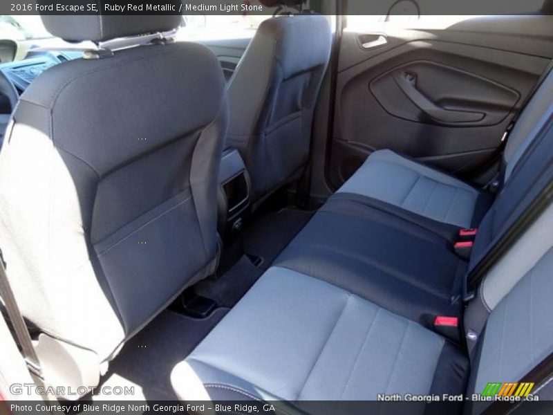 Ruby Red Metallic / Medium Light Stone 2016 Ford Escape SE