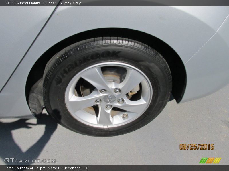 Silver / Gray 2014 Hyundai Elantra SE Sedan