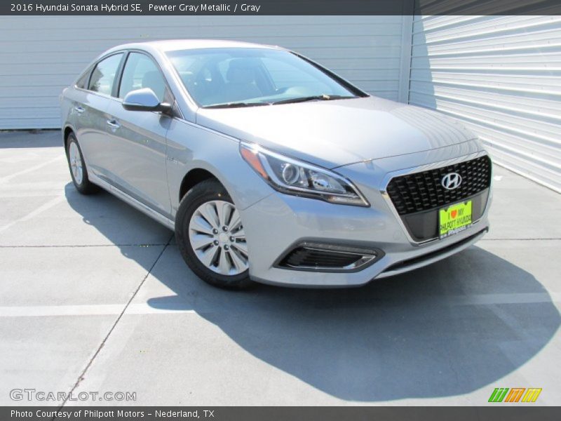Pewter Gray Metallic / Gray 2016 Hyundai Sonata Hybrid SE