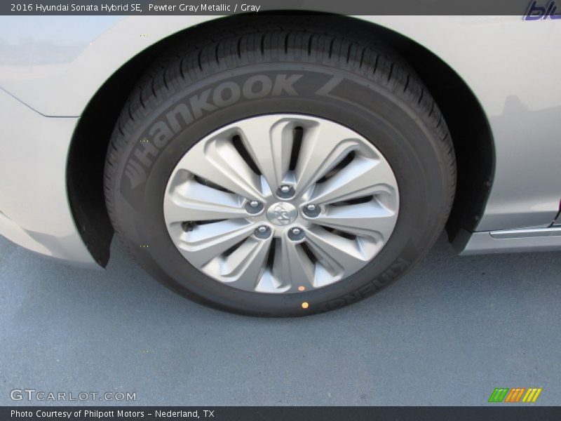 Pewter Gray Metallic / Gray 2016 Hyundai Sonata Hybrid SE
