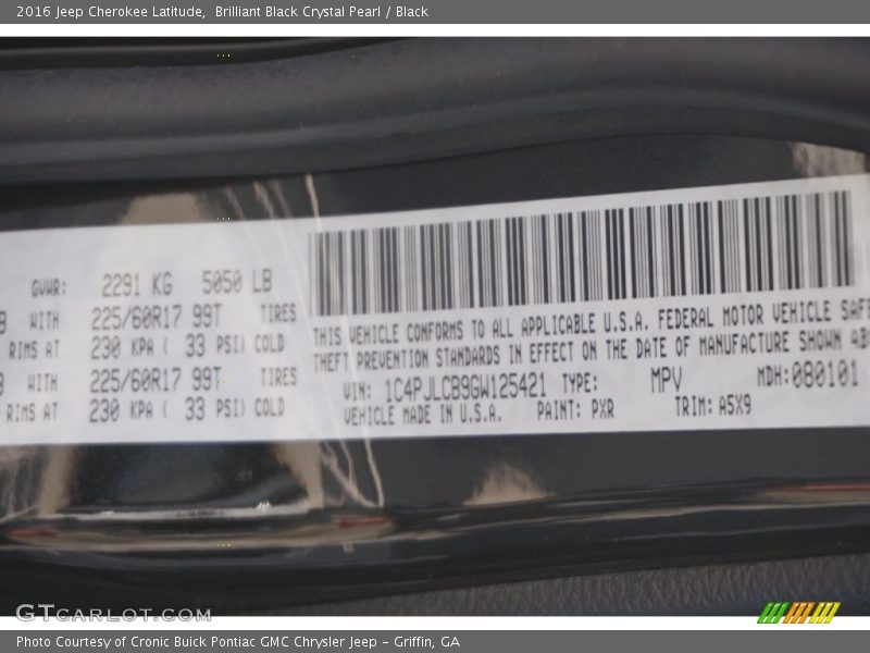 Brilliant Black Crystal Pearl / Black 2016 Jeep Cherokee Latitude