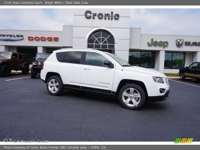 Bright White / Dark Slate Gray 2016 Jeep Compass Sport