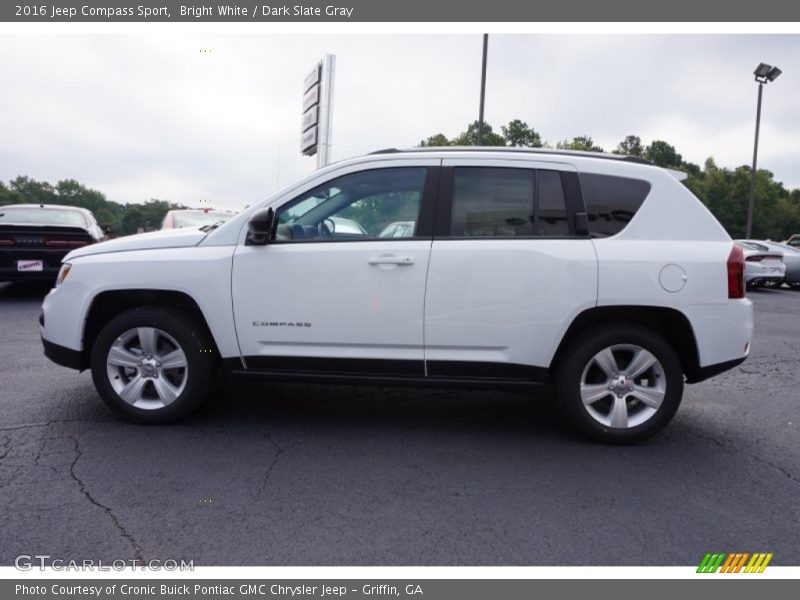 Bright White / Dark Slate Gray 2016 Jeep Compass Sport