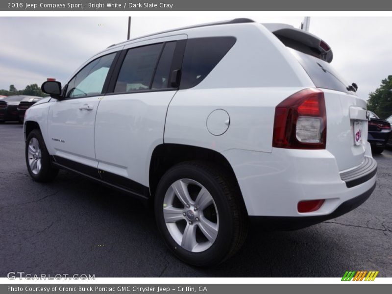Bright White / Dark Slate Gray 2016 Jeep Compass Sport