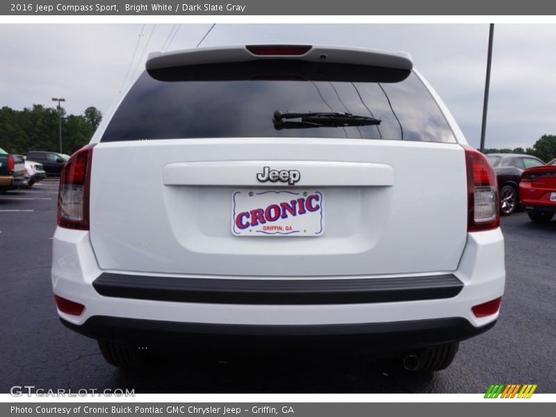 Bright White / Dark Slate Gray 2016 Jeep Compass Sport
