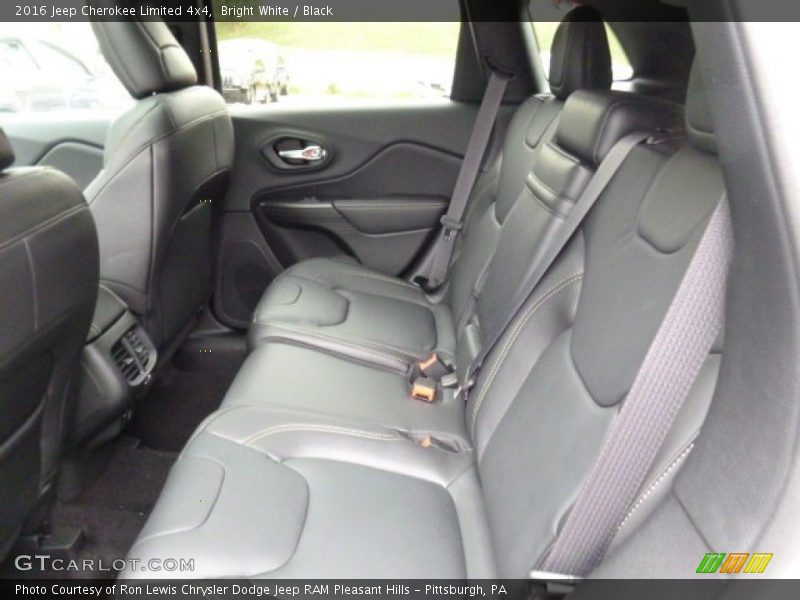 Bright White / Black 2016 Jeep Cherokee Limited 4x4