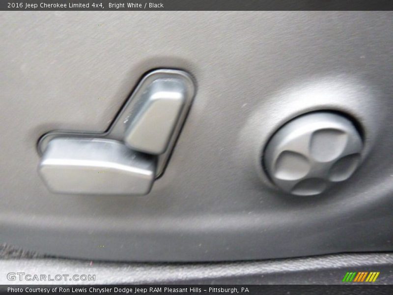 Bright White / Black 2016 Jeep Cherokee Limited 4x4