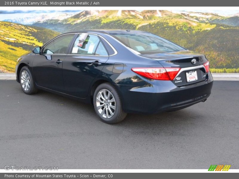 Midnight Black Metallic / Ash 2016 Toyota Camry XLE
