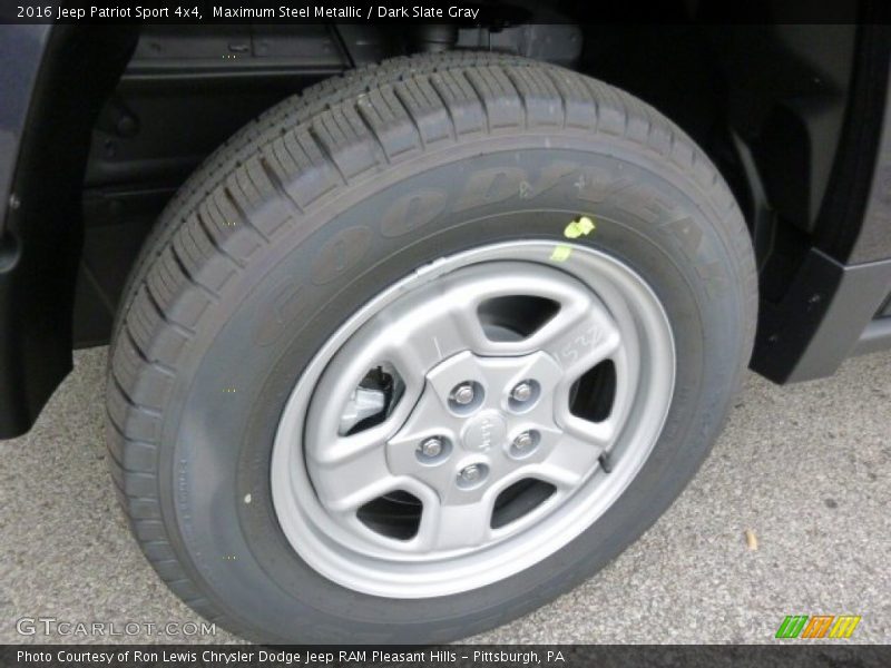 Maximum Steel Metallic / Dark Slate Gray 2016 Jeep Patriot Sport 4x4