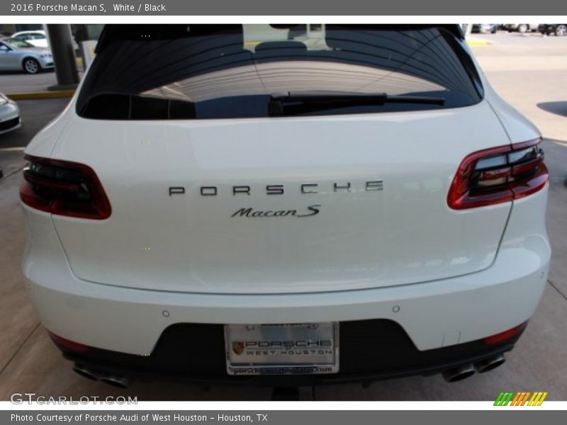 White / Black 2016 Porsche Macan S