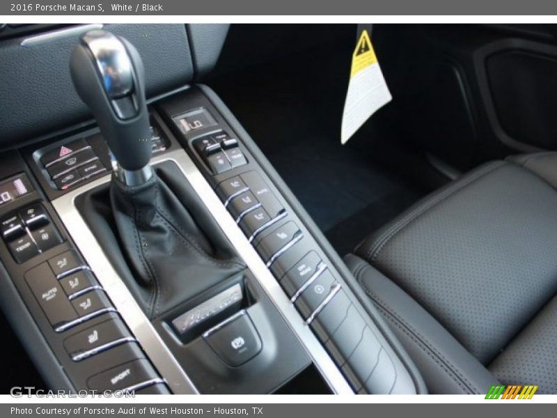 White / Black 2016 Porsche Macan S