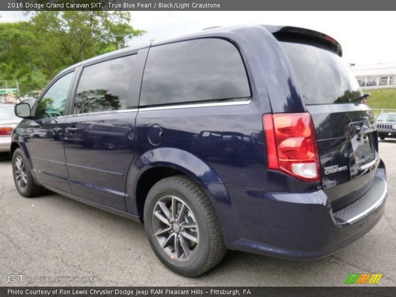 True Blue Pearl / Black/Light Graystone 2016 Dodge Grand Caravan SXT