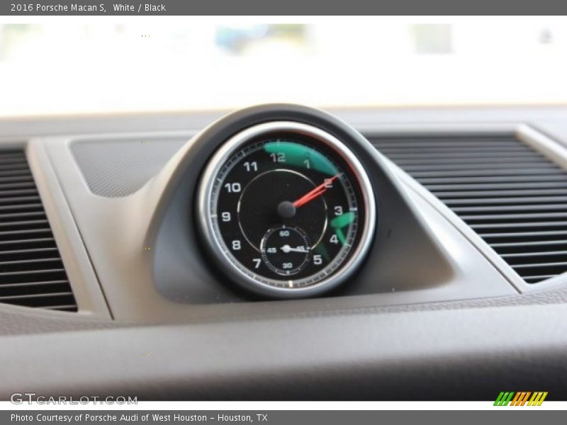 White / Black 2016 Porsche Macan S