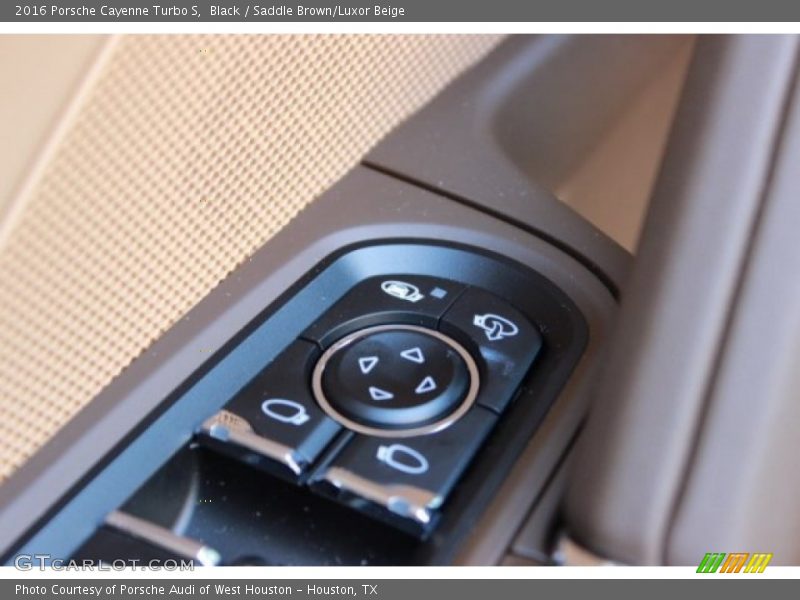Controls of 2016 Cayenne Turbo S