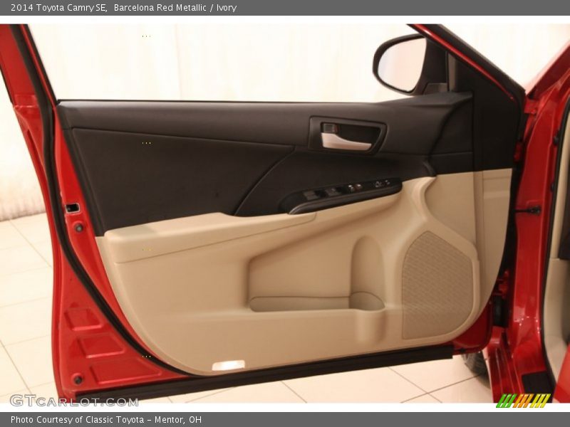 Barcelona Red Metallic / Ivory 2014 Toyota Camry SE