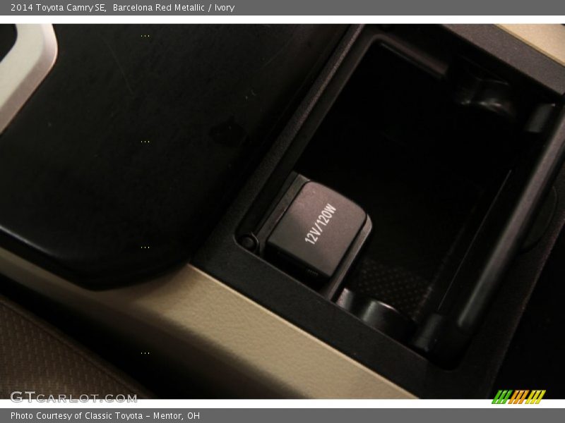 Barcelona Red Metallic / Ivory 2014 Toyota Camry SE